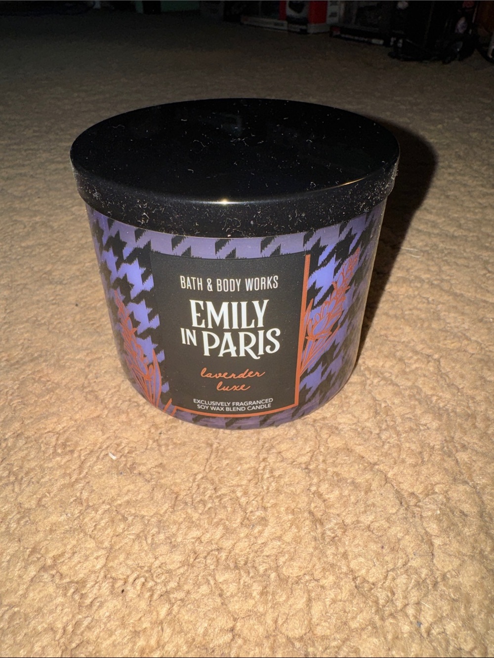 Bath & Body Works Emily in Paris Lavender Luxe Candle